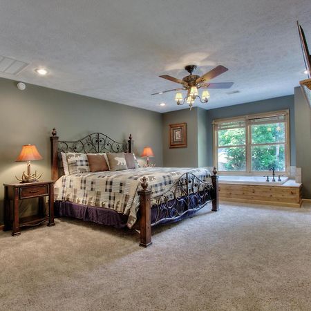 Gorgeous "Country Roads" By Honeybearcabins 4Br 4Ba, Next To Pool, Easy Drive, Main Strip Location! Pigeon Forge Buitenkant foto