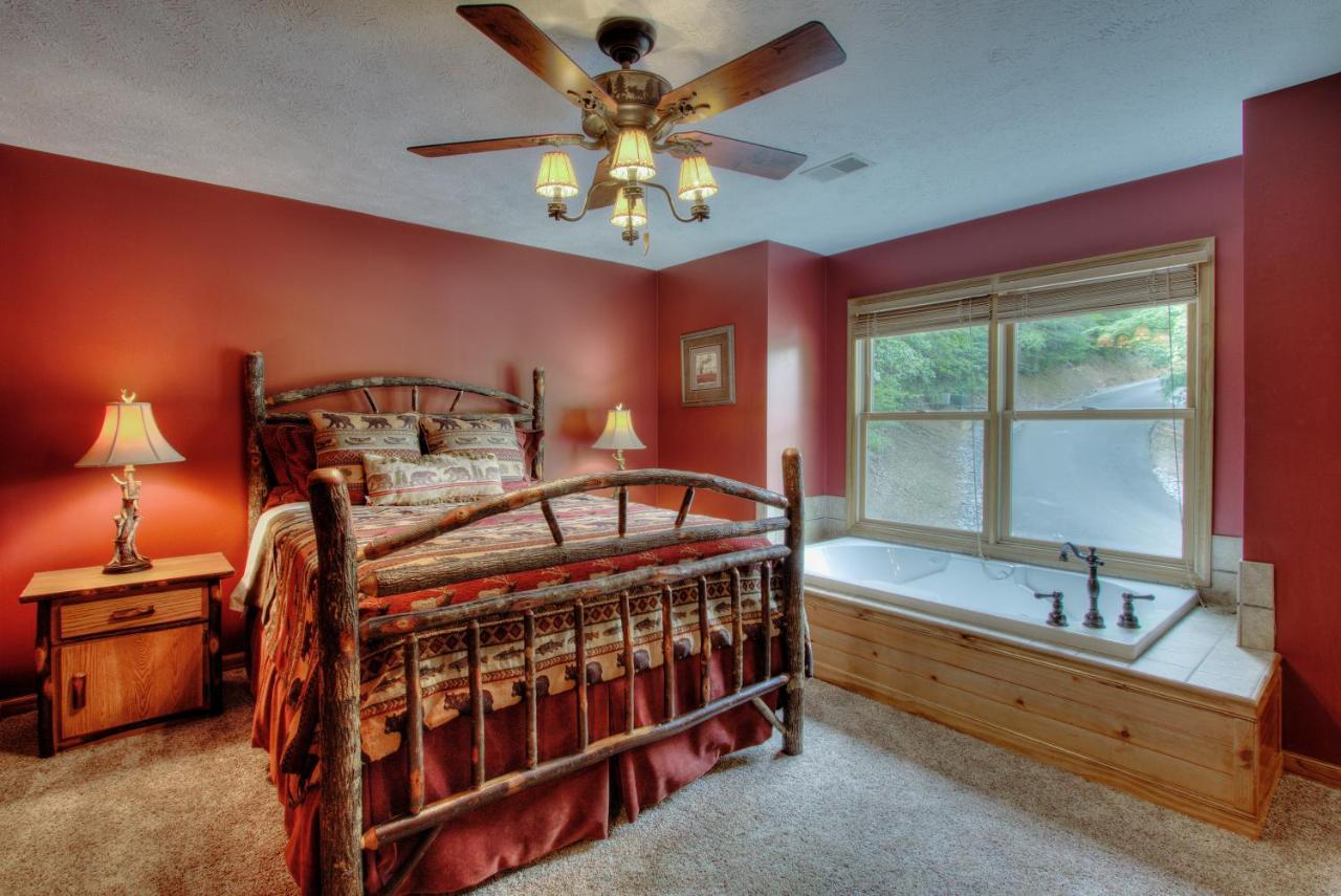 Gorgeous "Country Roads" By Honeybearcabins 4Br 4Ba, Next To Pool, Easy Drive, Main Strip Location! Pigeon Forge Buitenkant foto