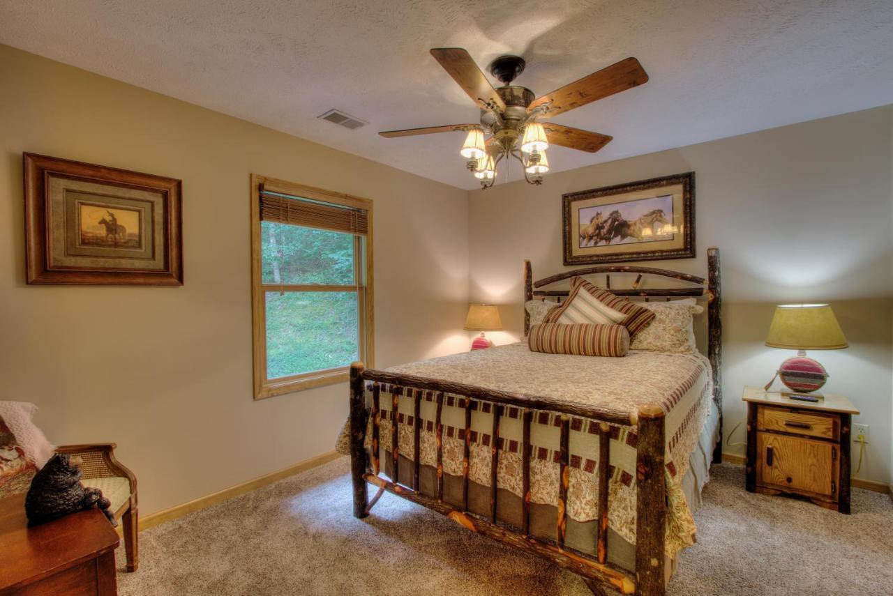 Gorgeous "Country Roads" By Honeybearcabins 4Br 4Ba, Next To Pool, Easy Drive, Main Strip Location! Pigeon Forge Buitenkant foto