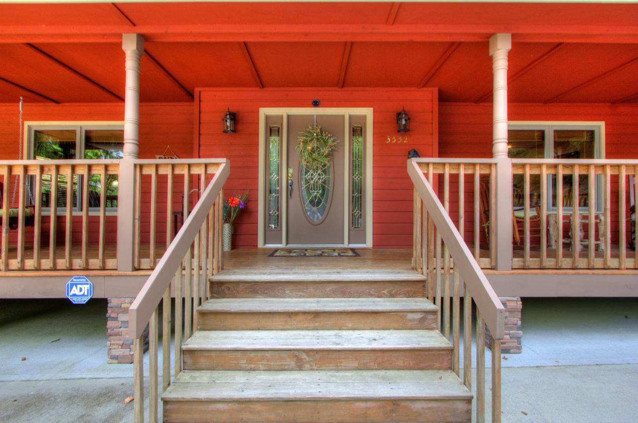 Gorgeous "Country Roads" By Honeybearcabins 4Br 4Ba, Next To Pool, Easy Drive, Main Strip Location! Pigeon Forge Buitenkant foto