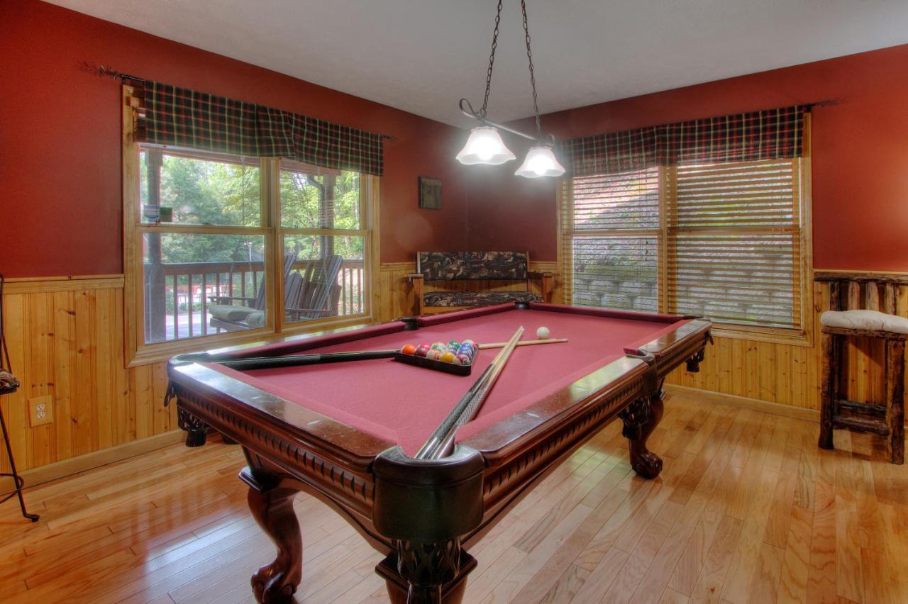 Gorgeous "Country Roads" By Honeybearcabins 4Br 4Ba, Next To Pool, Easy Drive, Main Strip Location! Pigeon Forge Buitenkant foto
