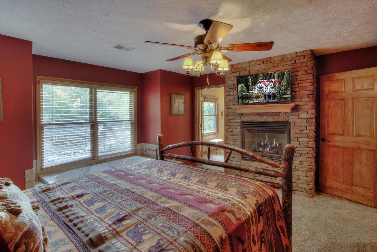 Gorgeous "Country Roads" By Honeybearcabins 4Br 4Ba, Next To Pool, Easy Drive, Main Strip Location! Pigeon Forge Buitenkant foto